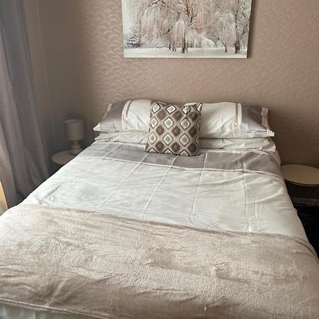 Village Rooms Marton-in-Cleveland ภายนอก รูปภาพ